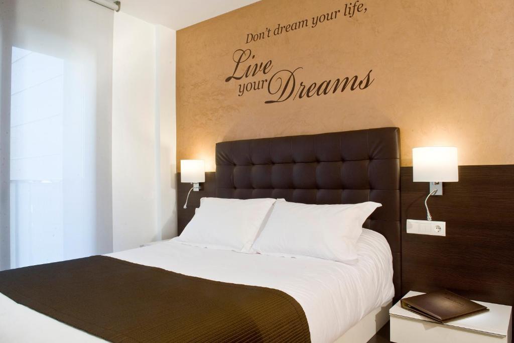 Home To Home Barcelona Room photo
